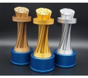 Окраска пластиковых кубков с металлическими подиумами в золото, серебро и бронзу. цвет подиумов - RAL 5026